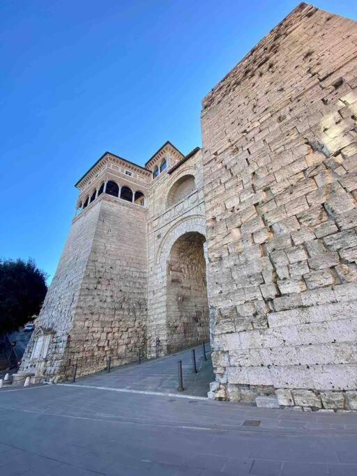 Perugia Home Apartment La Finestra Di Fronte Zewnętrze zdjęcie